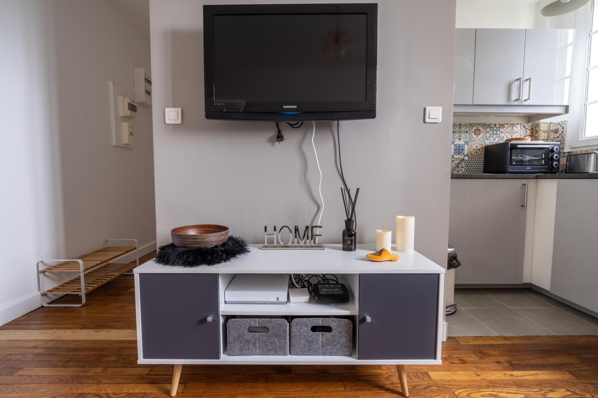Charmant 2 Pieces Pour 4 Personnes A Courbevoie Apartment Exterior photo